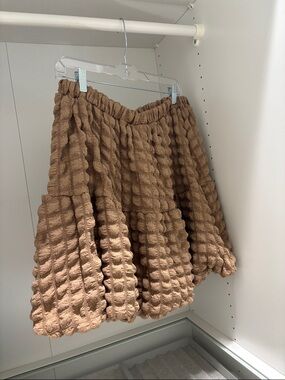 Textured Bubble Skater Skirt in Taupe